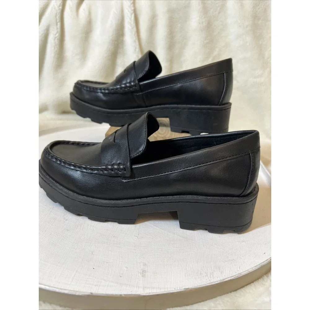 B.O.C. By BORN BOC Cade Lug Sole Penny Loafer Slip On Sz 6 M, Black